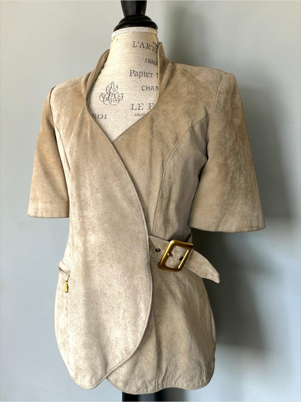 DANIER Suede Leather Wrap Short Sleeved Jacket with Gold Buckle - Tan - S/P - Picture 4 of 16